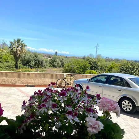 Casa Sweet-lama Calatabiano